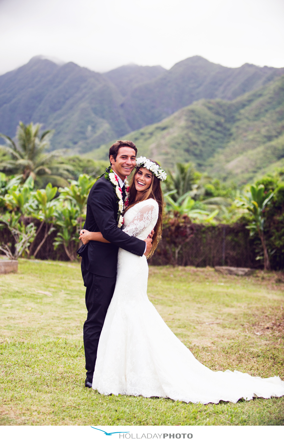 HAWAII WEDDING MAX + MONA LAIE HAWAII Hawaii Wedding Photography by Mark Holladay Lee